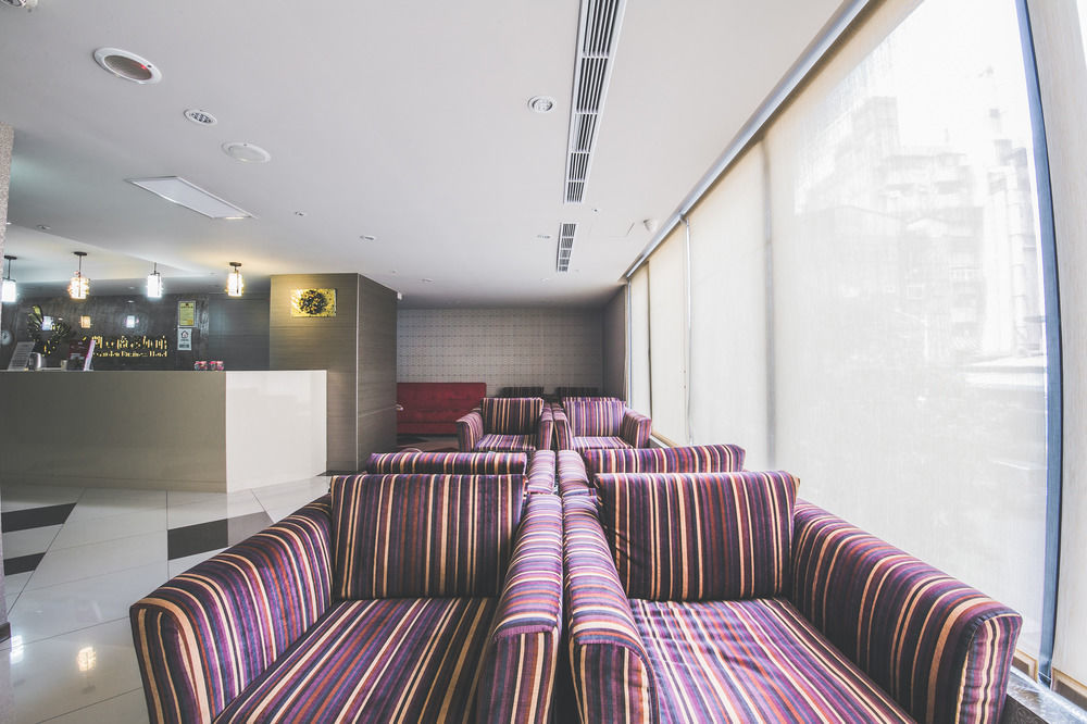 Colors Infinity Inn Taipei Bagian luar foto