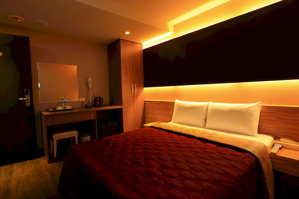 Colors Infinity Inn Taipei Bagian luar foto