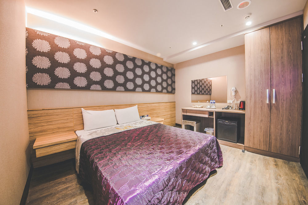 Colors Infinity Inn Taipei Bagian luar foto